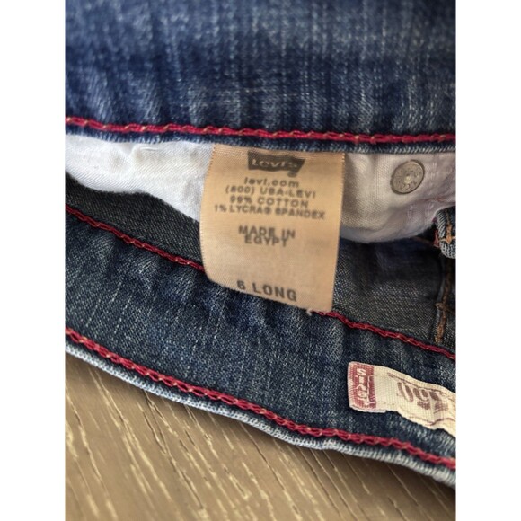 Women’s Levi’s Cut Off Shorts Denim Jean Medium Wash Size 6 - Picture 4 of 8
